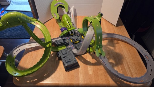 Hot wheels octoblast track - hot,